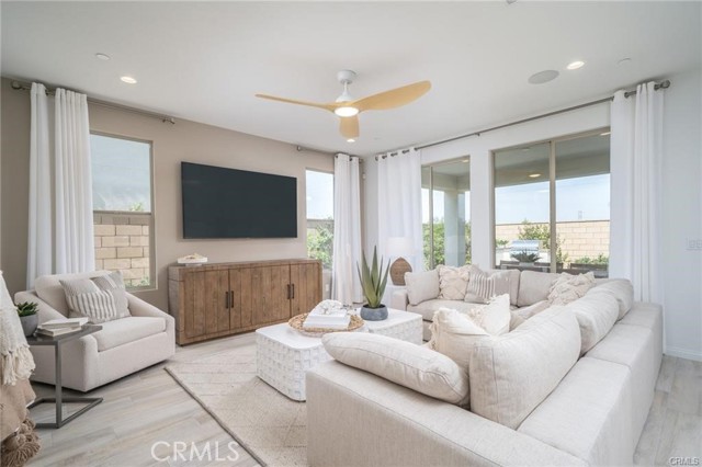 Detail Gallery Image 13 of 44 For 3677 S Bearberry Ave, Ontario,  CA 91761 - 5 Beds | 3 Baths