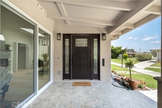 1540 Northwood Road, Seal Beach CA: https://media.crmls.org/medias/1effc085-d6e6-434c-b2b8-8cb6b475b2f6.jpg