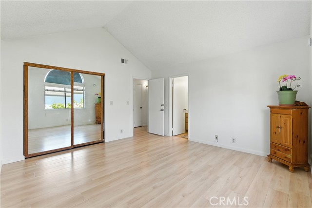 Photo #17: CROC25136219 Listing: Photo #17