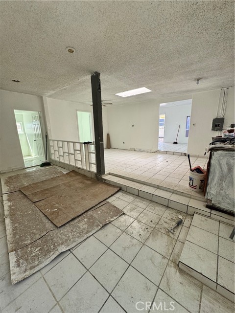 7809 Troost Avenue, North Hollywood CA: https://media.crmls.org/medias/1f010a29-cea5-4b10-a123-caf69da67817.jpg