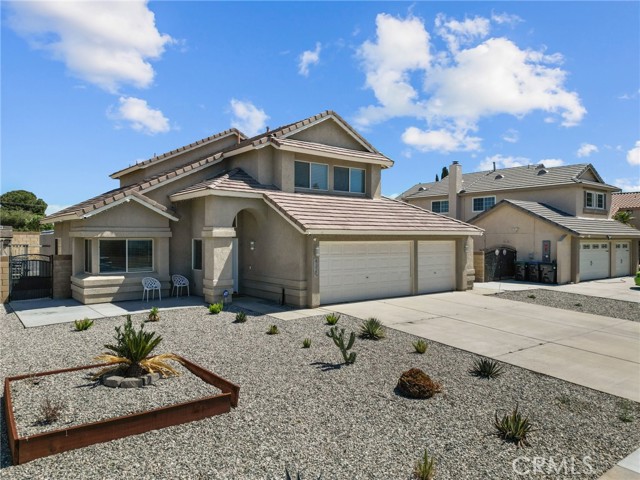 Detail Gallery Image 3 of 35 For 4325 Serene Ave, Lancaster,  CA 93536 - 4 Beds | 2 Baths