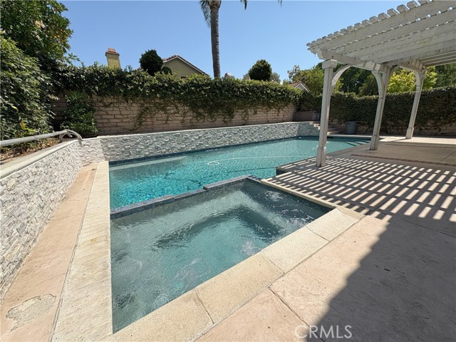 13427 Treasure Way, Chino Hills CA: https://media.crmls.org/medias/1f014986-0bf4-4352-999e-b5cbbf9ea507.jpg
