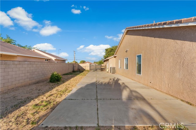 43309 45th W Street, Lancaster CA: https://media.crmls.org/medias/1f019998-6ebc-4dbc-a602-c48ff5d577b5.jpg