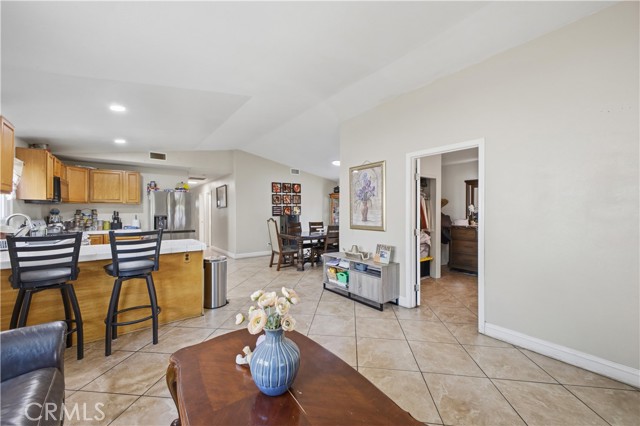 Detail Gallery Image 12 of 45 For 611 S Laurel Ave, Ontario,  CA 91762 - 4 Beds | 1 Baths