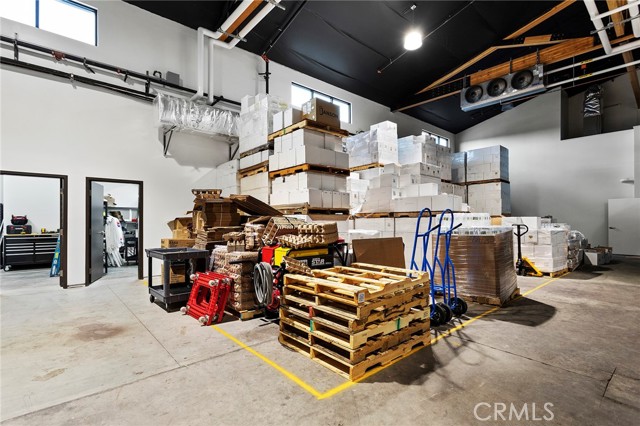 Image 37 of 62 For 40620 Calle Contento