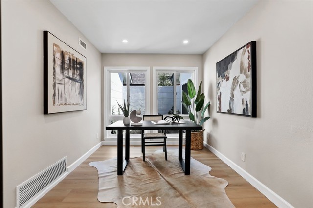 25 Almond Tree Lane, Irvine CA: https://media.crmls.org/medias/1f041ba2-8d0f-484e-9e2b-bb6faeeb2331.jpg