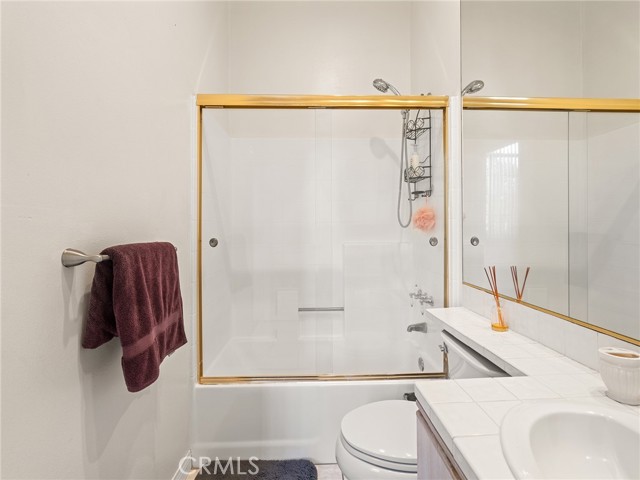 Detail Gallery Image 23 of 30 For 408 W Queen St #111,  Inglewood,  CA 90301 - 3 Beds | 2/1 Baths