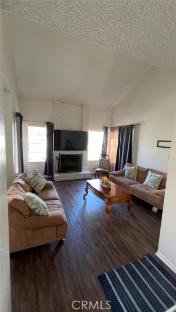 12201 Zinnia Street, Moreno Valley CA: https://media.crmls.org/medias/1f06a359-95be-406f-8457-a4b7473c9ace.jpg