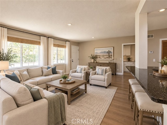 Front Image Thumbnail for CRHD26210357
