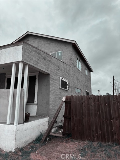 Detail Gallery Image 4 of 4 For 1825 E 109th Pl, Los Angeles,  CA 90059 - – Beds | – Baths