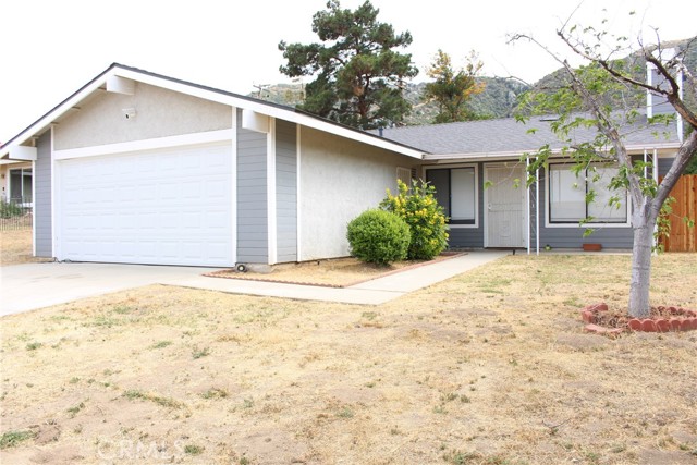 15238 Laguna Avenue, Lake Elsinore CA: https://media.crmls.org/medias/1f07cfd6-d090-4cb7-8762-f3ca4a0e171d.jpg