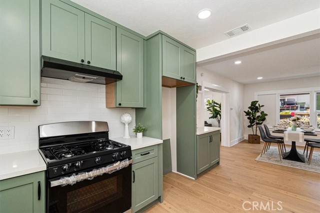 Detail Gallery Image 11 of 31 For 4474 Highland, Riverside,  CA 92506 - 3 Beds | 2 Baths