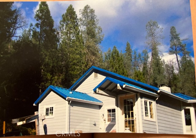 Detail Gallery Image 4 of 47 For 19942 Old Mill Rd, Lakehead,  CA 96051 - 2 Beds | 1/1 Baths