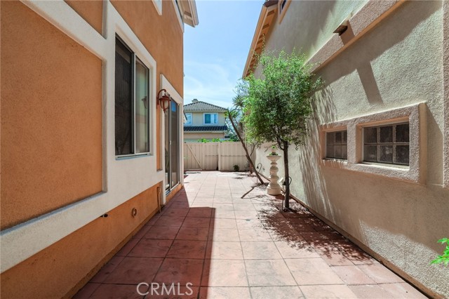 Detail Gallery Image 9 of 15 For 66 Avanzare, Irvine,  CA 92606 - 3 Beds | 2/1 Baths