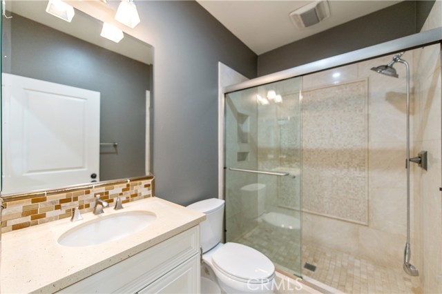 Detail Gallery Image 15 of 32 For 21 Rolling, Irvine,  CA 92620 - 4 Beds | 3/1 Baths