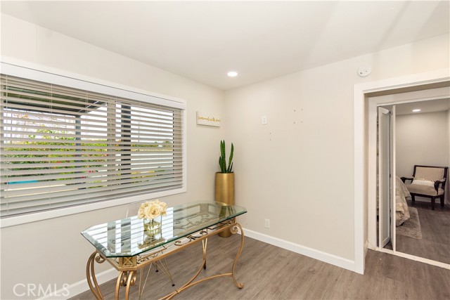 Detail Gallery Image 19 of 31 For 285 Harvard Ln, Seal Beach,  CA 90740 - 4 Beds | 2 Baths