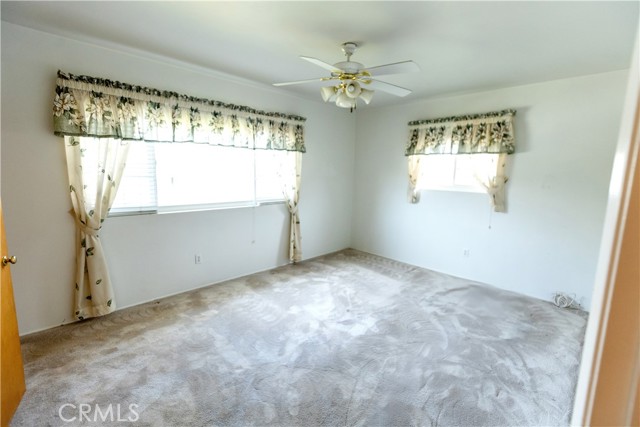 3915 Dwight Way, San Bernardino CA: https://media.crmls.org/medias/1f09b675-32d3-46bb-8582-9100f6d940f2.jpg