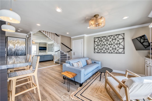 Detail Gallery Image 6 of 35 For 711 Pacific Coast Hwy #421,  Huntington Beach,  CA 92648 - 2 Beds | 1/1 Baths