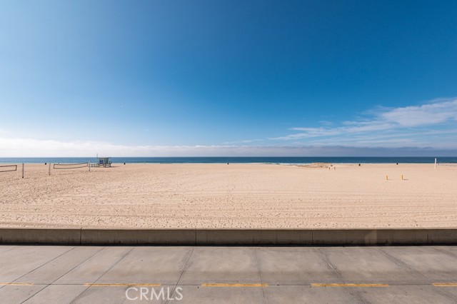 Detail Gallery Image 21 of 24 For 528 the Strand, Hermosa Beach,  CA 90254 - 4 Beds | 4 Baths