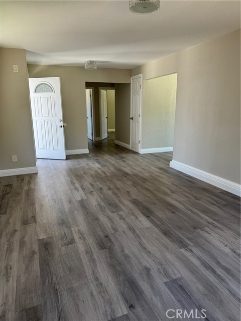 518 E 2nd Street, Rialto CA: https://media.crmls.org/medias/1f0b5c84-b805-4390-8e60-ff2068dded1e.jpg