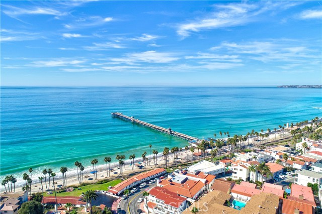 33 Via Armilla, San Clemente CA: https://media.crmls.org/medias/1f0b8196-b8c4-4555-bb63-bd4cc6adbb51.jpg