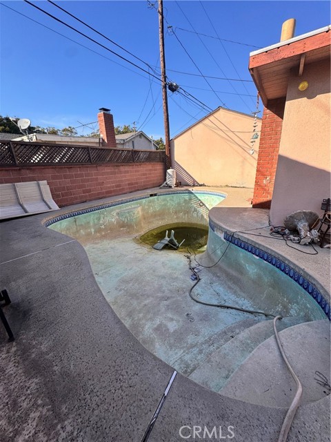 Detail Gallery Image 14 of 27 For 3513 Shipway, Long Beach,  CA 90808 - 3 Beds | 2 Baths