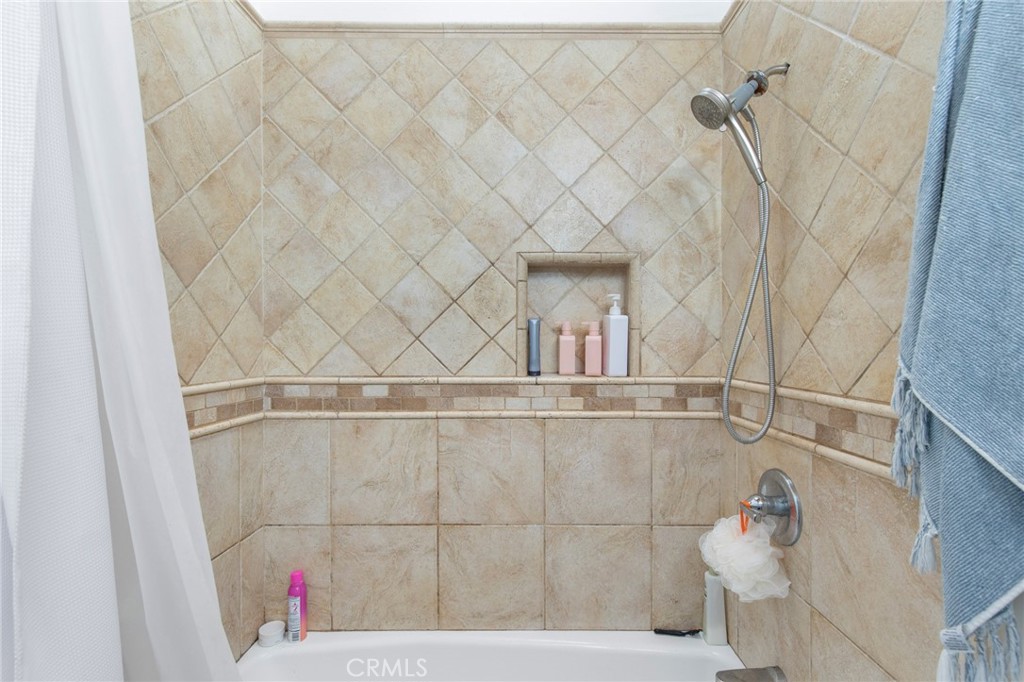 1f0c5d00 C1c4 4234 Bd8d 5fd8de3bd0e4