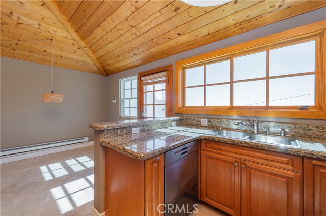 Detail Gallery Image 3 of 36 For 2007 S Coast Hwy Unite a, Laguna Beach,  CA 92651 - 1 Beds | 1 Baths