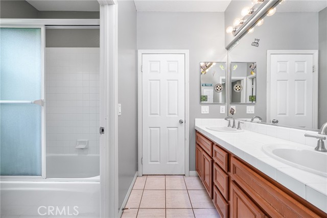 Image 28 of 48 For 13952 Woodrose Court