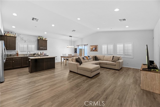 34289 Solstice Street, Winchester CA: https://media.crmls.org/medias/1f0ca9c8-bf7f-46f9-b1ca-b4834adaf233.jpg