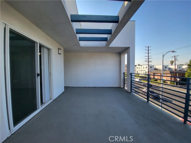 14614 Vanowen Street, Van Nuys CA: https://media.crmls.org/medias/1f0cf106-e27d-4972-a36c-a965d62d0073.jpg