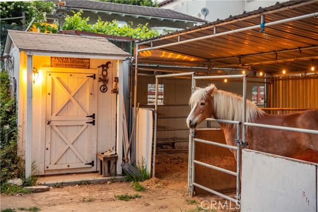 27548 Eastvale Road, Palos Verdes Peninsula, California 90274, 5 Bedrooms Bedrooms, ,2 BathroomsBathrooms,Residential,Sold,Eastvale,PV22088105