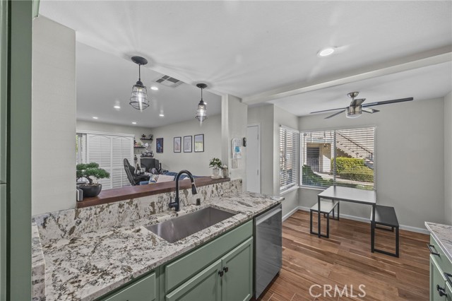 Detail Gallery Image 2 of 26 For 1800 E Old Ranch #115,  Colton,  CA 92324 - 2 Beds | 2 Baths