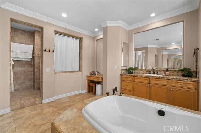 13812 Breeders Cup Drive, Rancho Cucamonga CA: https://media.crmls.org/medias/1f0fcbf0-25ac-488c-b5a0-f53f7675f723.jpg