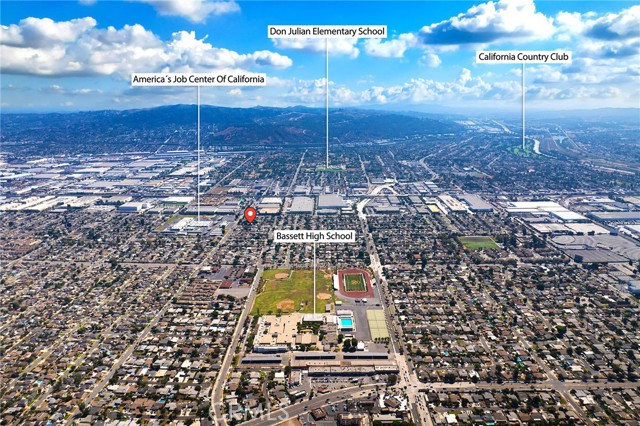 335 Willow Avenue, La Puente CA: https://media.crmls.org/medias/1f114ee7-3b5c-4f78-976b-28e34321a355.jpg