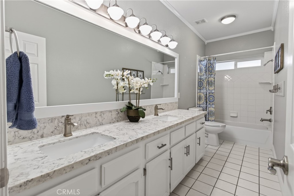 https://media.crmls.org/medias/1f115442-4e12-49ea-b770-bac41119c060.jpg?preset=X-Large