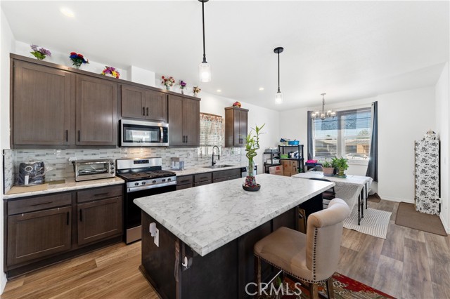 Detail Gallery Image 5 of 41 For 2205 W Acacia Ave #163,  Hemet,  CA 92545 - 3 Beds | 2 Baths