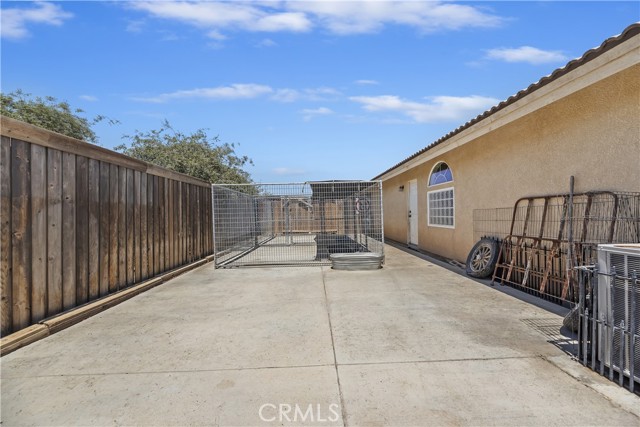 8328 Chateau Road, Phelan CA: https://media.crmls.org/medias/1f123bf1-d5fe-4c4d-9a41-af710b3221b8.jpg