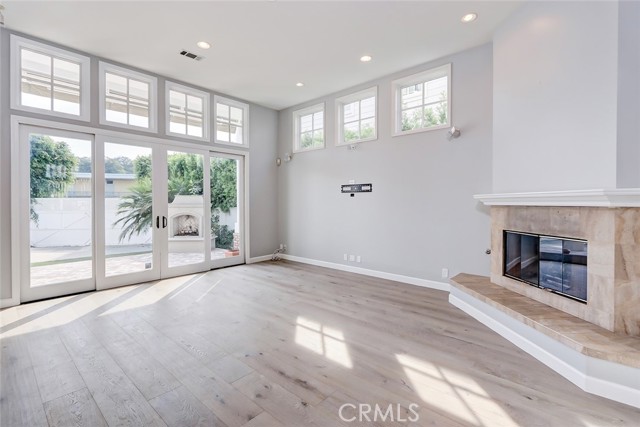 576 27th Street, Manhattan Beach CA: https://media.crmls.org/medias/1f1248e7-8e60-4324-8fa9-d330b895ec5d.jpg
