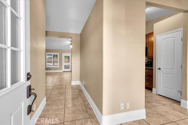 Detail Gallery Image 4 of 41 For 7566 Fox Trl, Yucca Valley,  CA 92284 - 3 Beds | 2 Baths