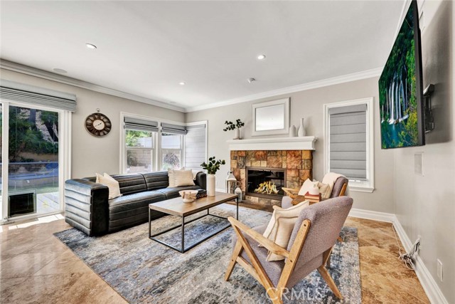 Detail Gallery Image 10 of 31 For 8020 E Santa Cruz Ave, Orange,  CA 92869 - 4 Beds | 3 Baths