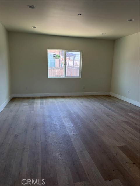 11827 Art St, Sun Valley CA: https://media.crmls.org/medias/1f1300fd-1351-4509-a246-e9ec5cbe2ebe.jpg