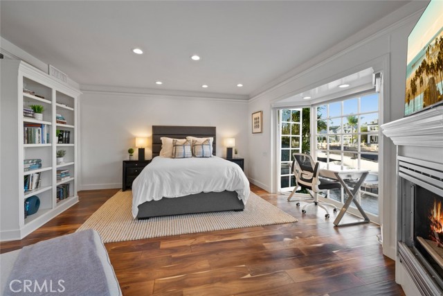 Detail Gallery Image 18 of 68 For 218 Evening Star Ln, Newport Beach,  CA 92660 - 5 Beds | 3/1 Baths