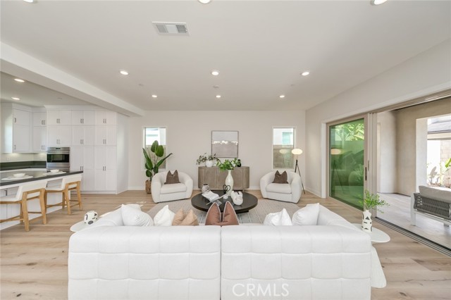 Detail Gallery Image 15 of 58 For 56 Chasma, Irvine,  CA 92618 - 5 Beds | 4/2 Baths