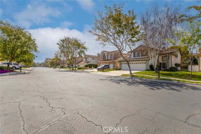 1686 Amarelle Street photo 3