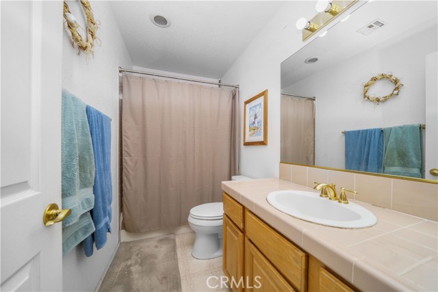 Detail Gallery Image 28 of 34 For 7323 Ojai Dr, Palmdale,  CA 93551 - 4 Beds | 3/1 Baths