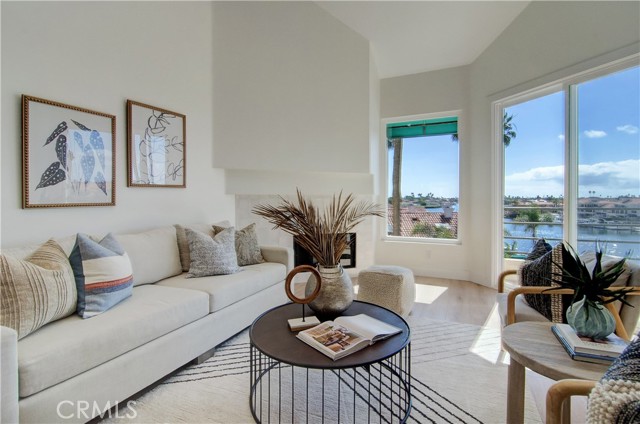 Detail Gallery Image 5 of 33 For 16291 Countess Dr #302,  Huntington Beach,  CA 92649 - 2 Beds | 2 Baths