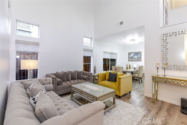 30030 Grandifloras Road, Canyon Country CA: https://media.crmls.org/medias/1f15cfd2-a93c-442b-8756-a2a08217f2bc.jpg