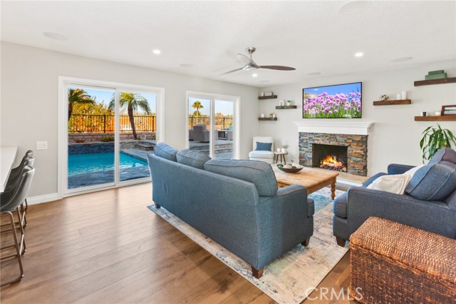 23382 Via Chiripa, Mission Viejo CA: https://media.crmls.org/medias/1f162a8a-1191-4a2e-a565-c7cadf8d17d9.jpg