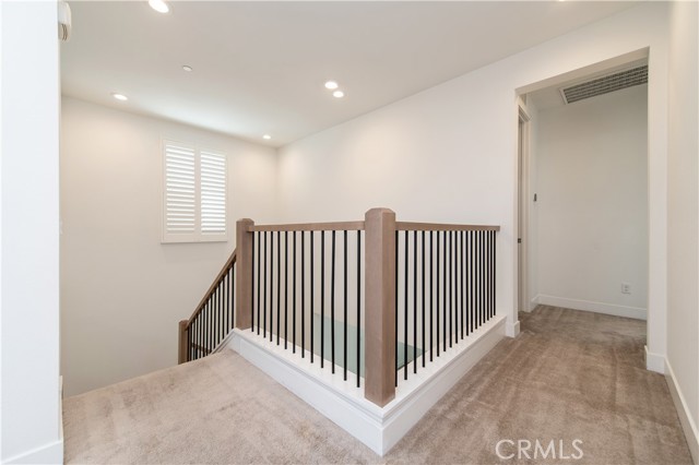 19256 Merryweather Drive, Canyon Country CA: https://media.crmls.org/medias/1f1641ad-f192-4bd3-9b77-c878087bb7ce.jpg